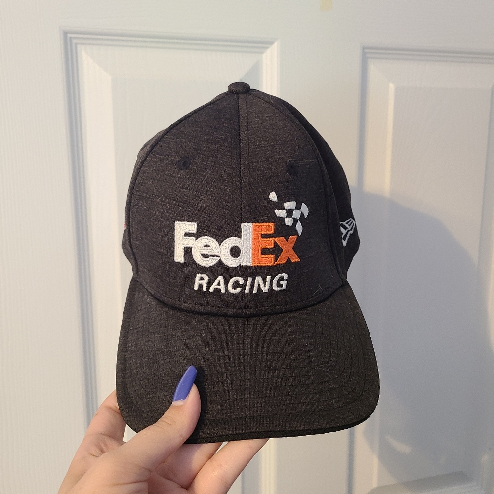 Denny hamlin hat